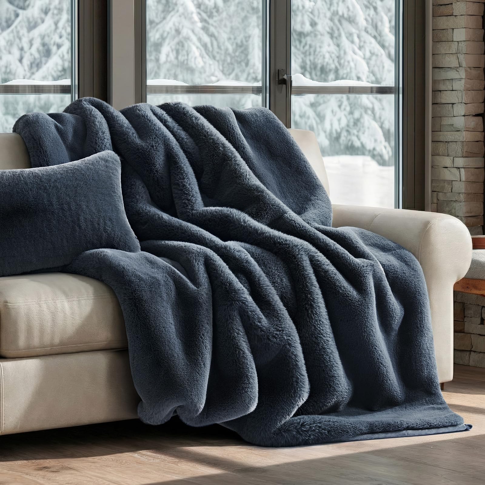 EVERGRACEHOME Luxury Soft Faux Chinchilla Fur Throw Blanket for Couch, Warm Thick Heavy Winter Throw Blanket 1220GSM for Bed, Fluffy Cozy Mink Blanket with Reversible Velvet, Brown Sable, 50"x60"