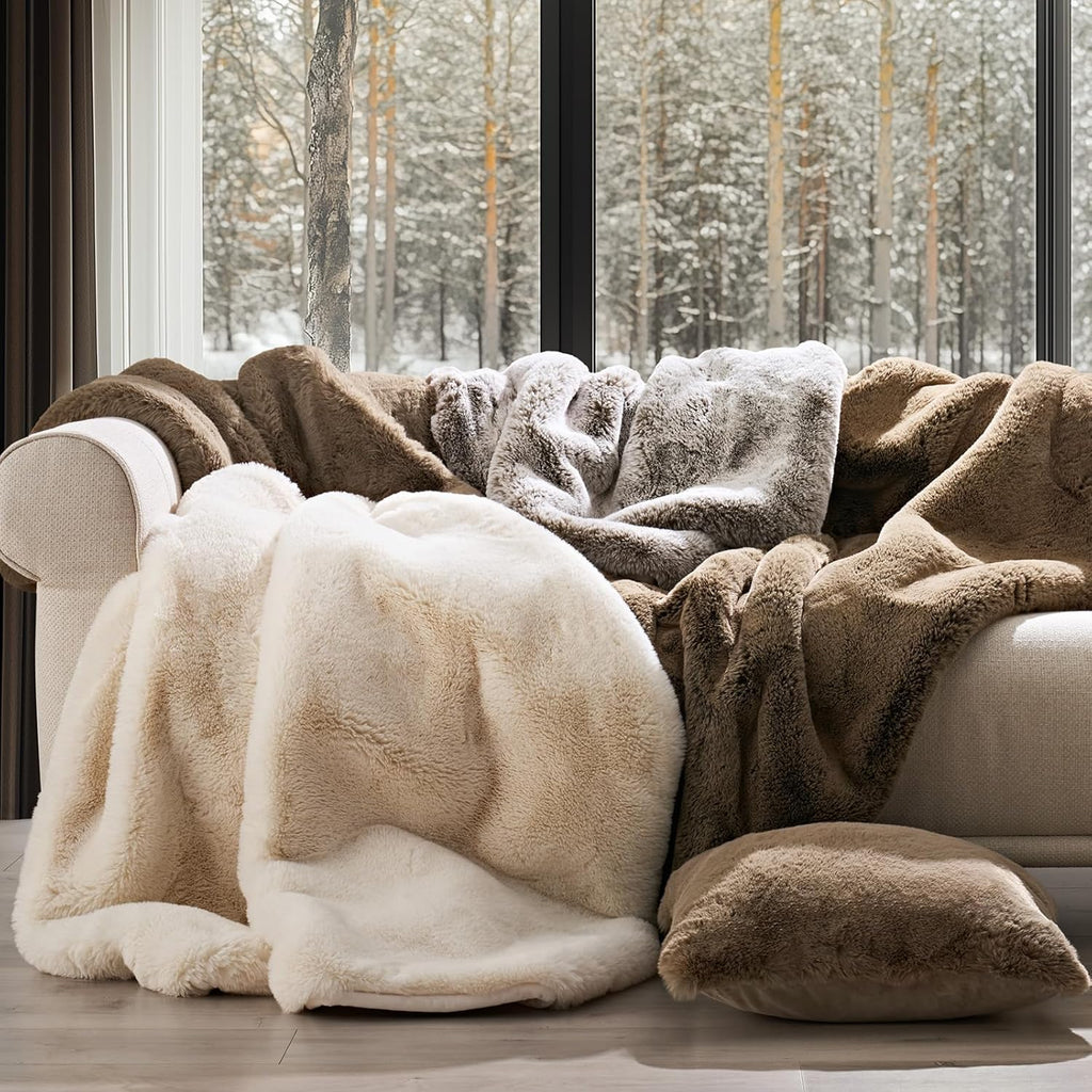 EVERGRACEHOME Luxury Soft Faux Chinchilla Fur Throw Blanket for Couch, Warm Thick Heavy Winter Throw Blanket 1220GSM for Bed, Fluffy Cozy Mink Blanket with Reversible Velvet, Brown Sable, 50"x60"