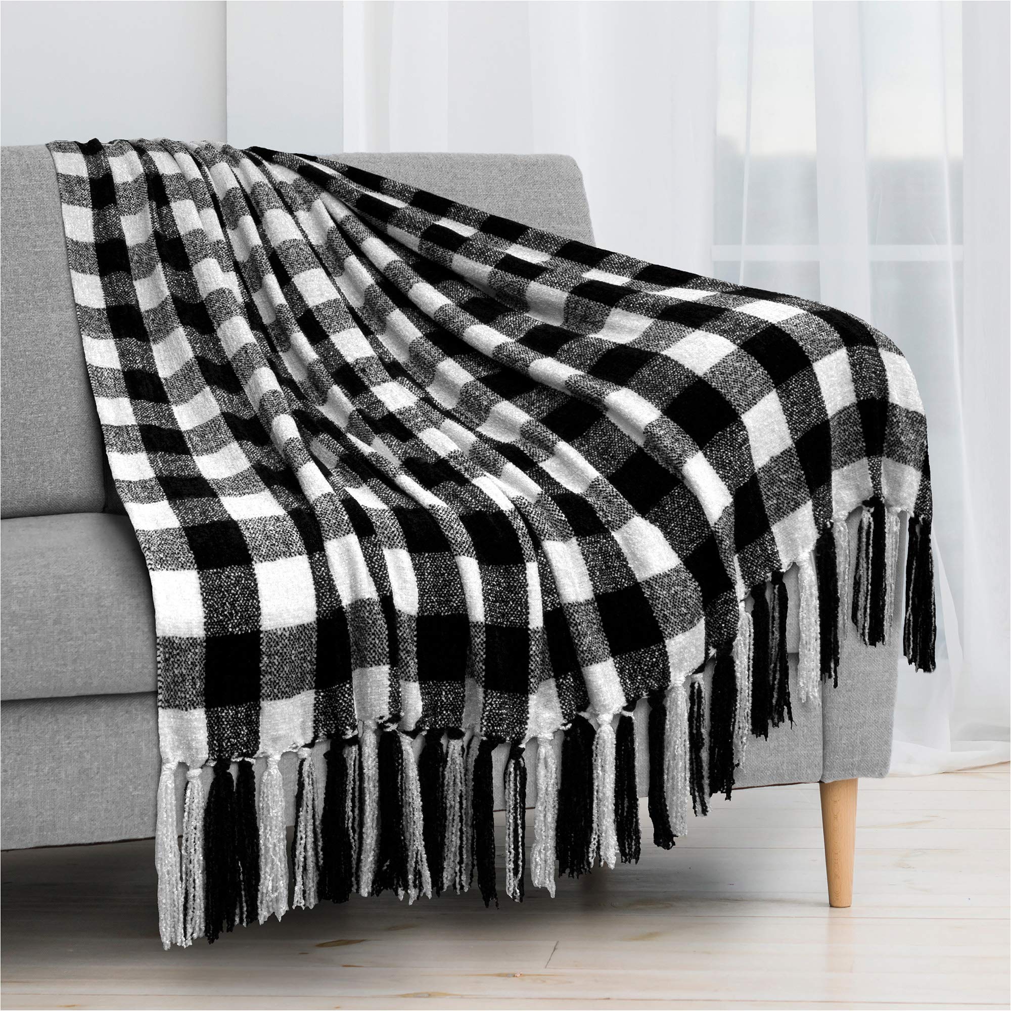 PAVILIA Olive Green Chenille Throw Blanket for Couch Sofa, Soft Olive Knit Throw with Tassel, Decorative Blanket for Bed Chair Living Room, Olive Green 50x60