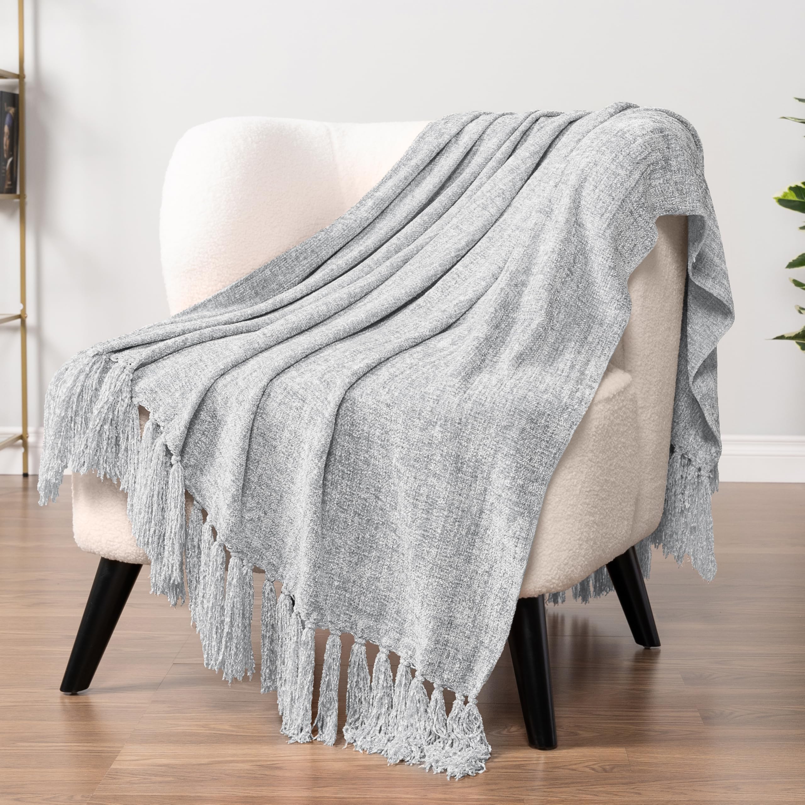 PAVILIA Olive Green Chenille Throw Blanket for Couch Sofa, Soft Olive Knit Throw with Tassel, Decorative Blanket for Bed Chair Living Room, Olive Green 50x60
