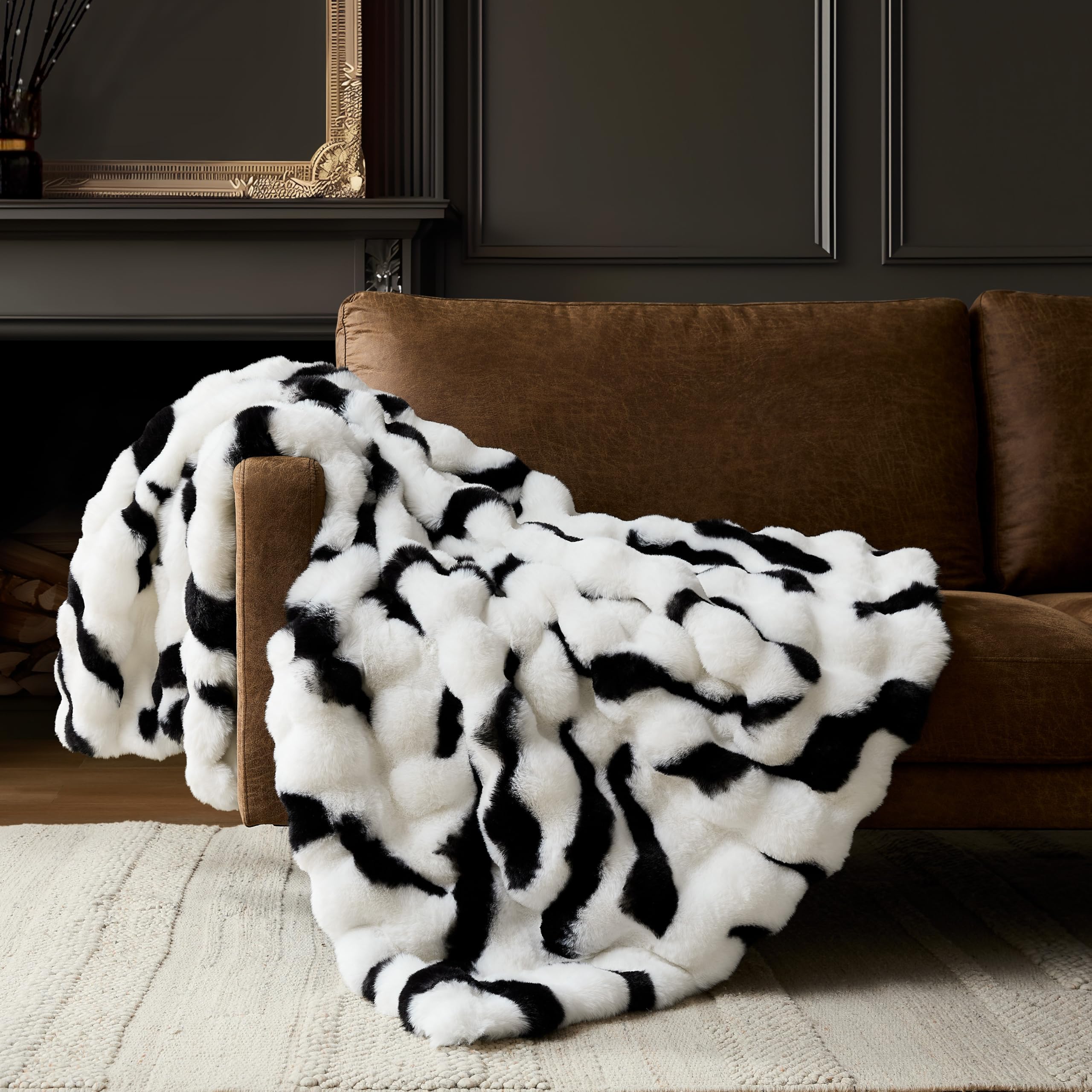 WDCOZY Luxury Bubble Throw Blanket, Faux Rabbit Fur Mink Plush Throw for Couch, Sofa and Bed, Soft Fluffy Fuzzy Furry Cozy Blanket, Thick and Warm for Women, 50x60 inches, Tie-Dye Grey, 950 GSM